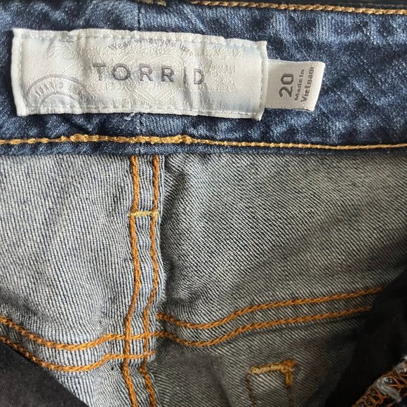 Torrid Women's Dark Wash Stretch Short Shorts Size 20 Style 10305902 - Picture 6 of 9